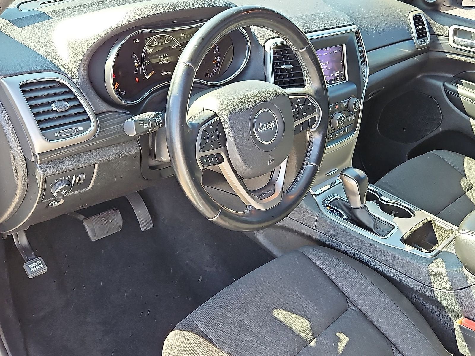 2020 Jeep Grand Cherokee Laredo E 4x4