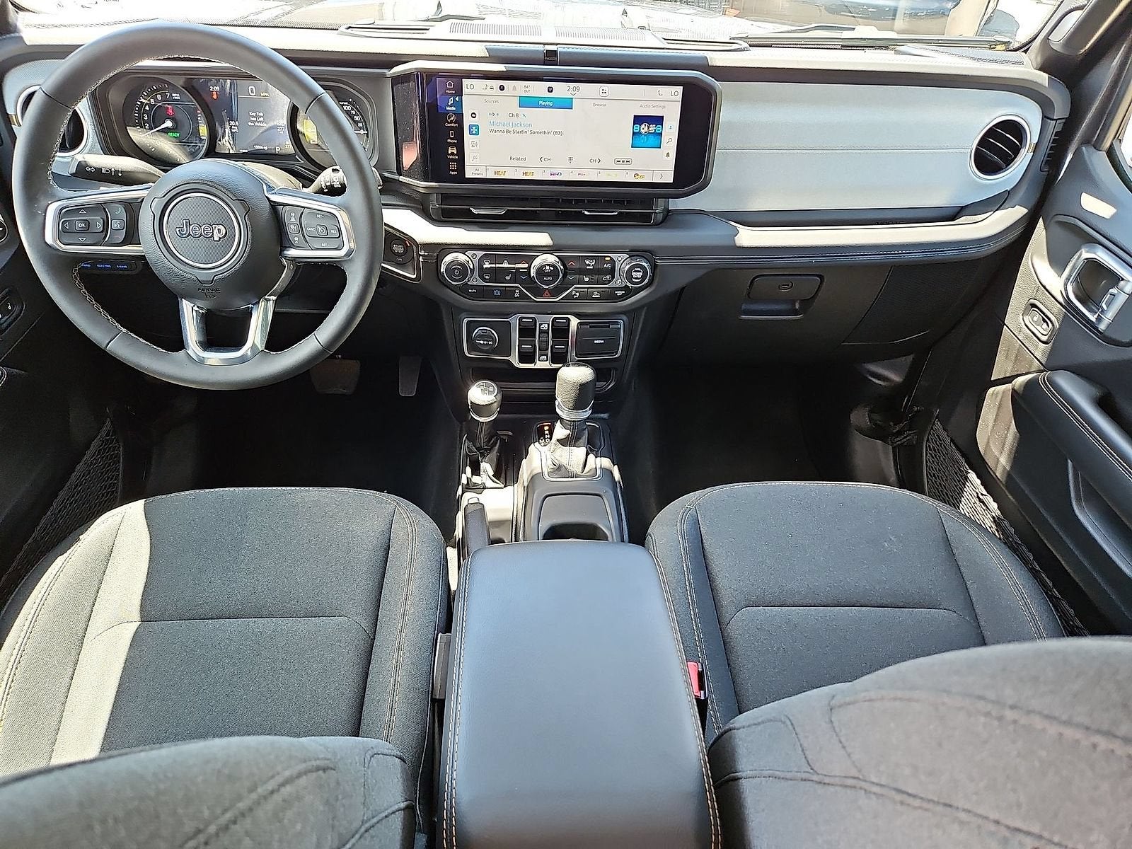 2025 Jeep Wrangler 4xe Sahara 4xe