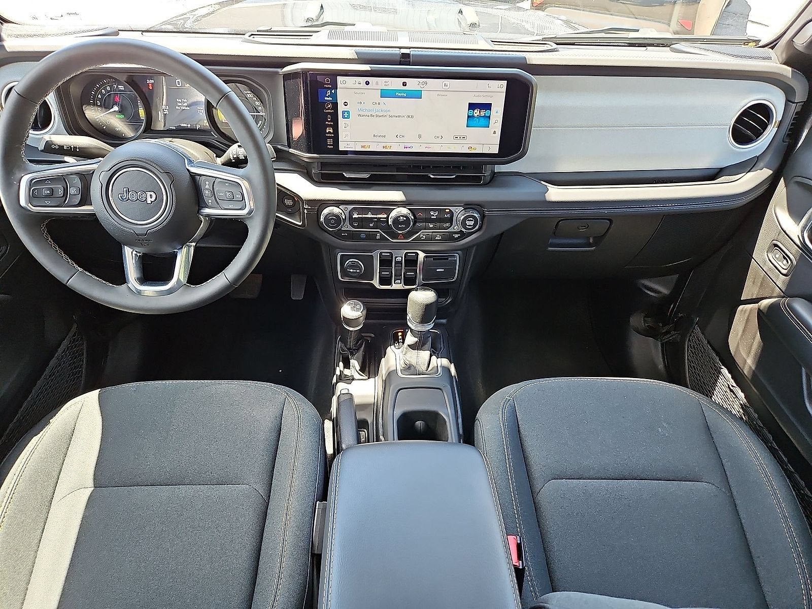 2025 Jeep Wrangler 4xe Sahara 4xe