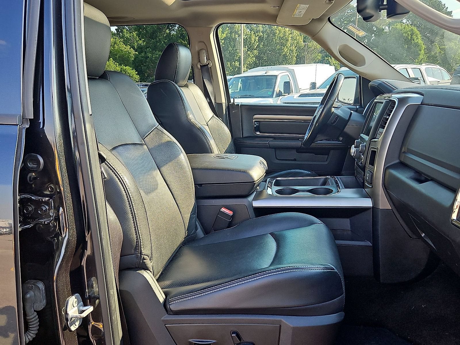 2017 RAM 1500 Sport Crew Cab 4x4 5'7" Box