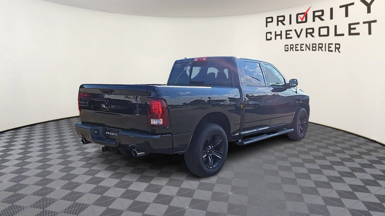 2017 RAM 1500 Sport Crew Cab 4x4 5'7" Box