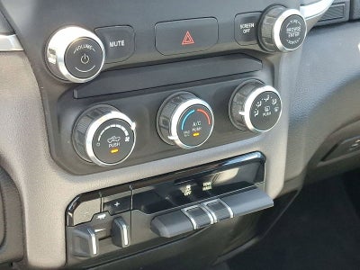 2020 RAM 1500 Big Horn Quad Cab 4x2 6'4" Box