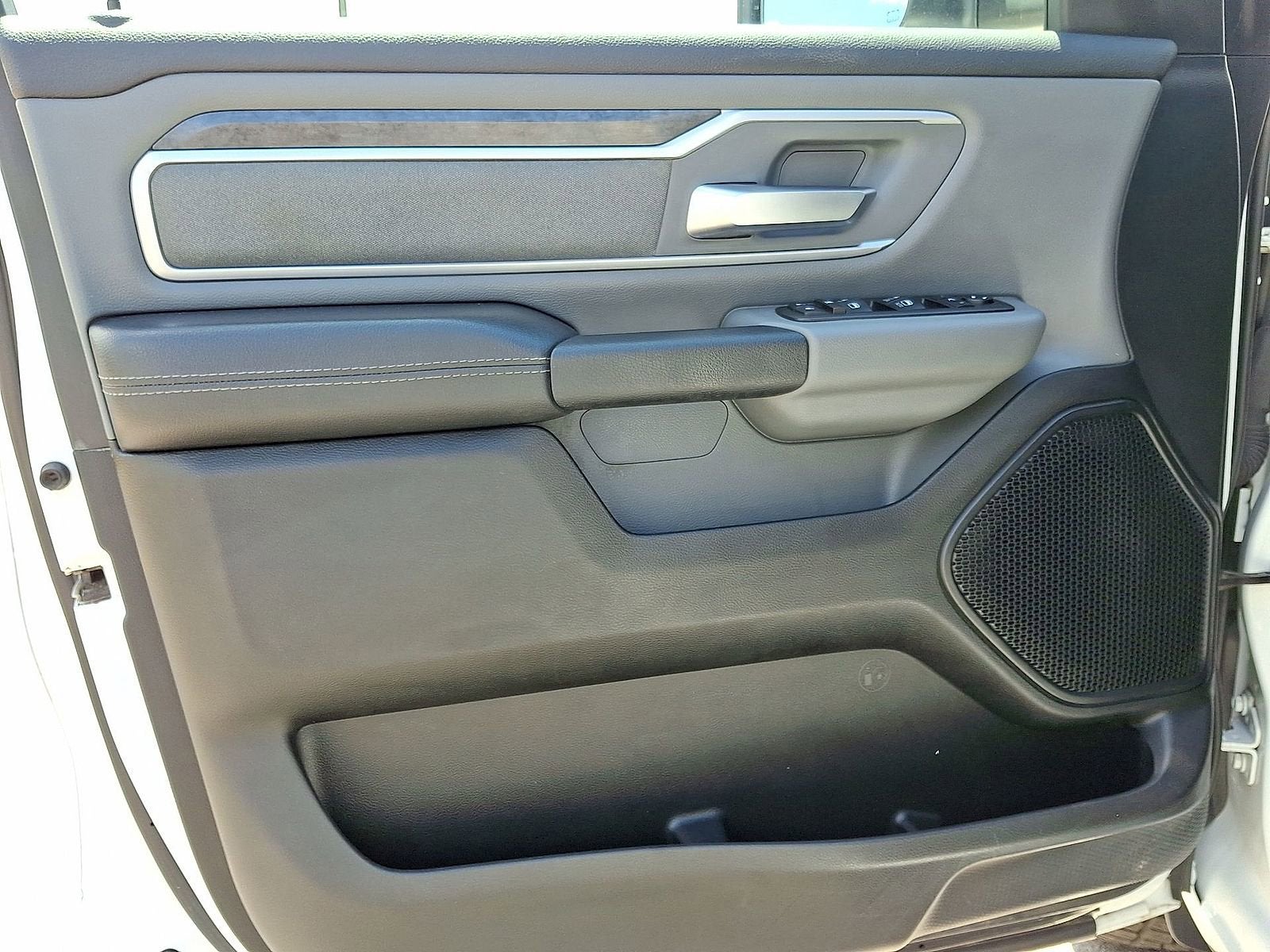 2020 RAM 1500 Big Horn Quad Cab 4x2 6'4" Box