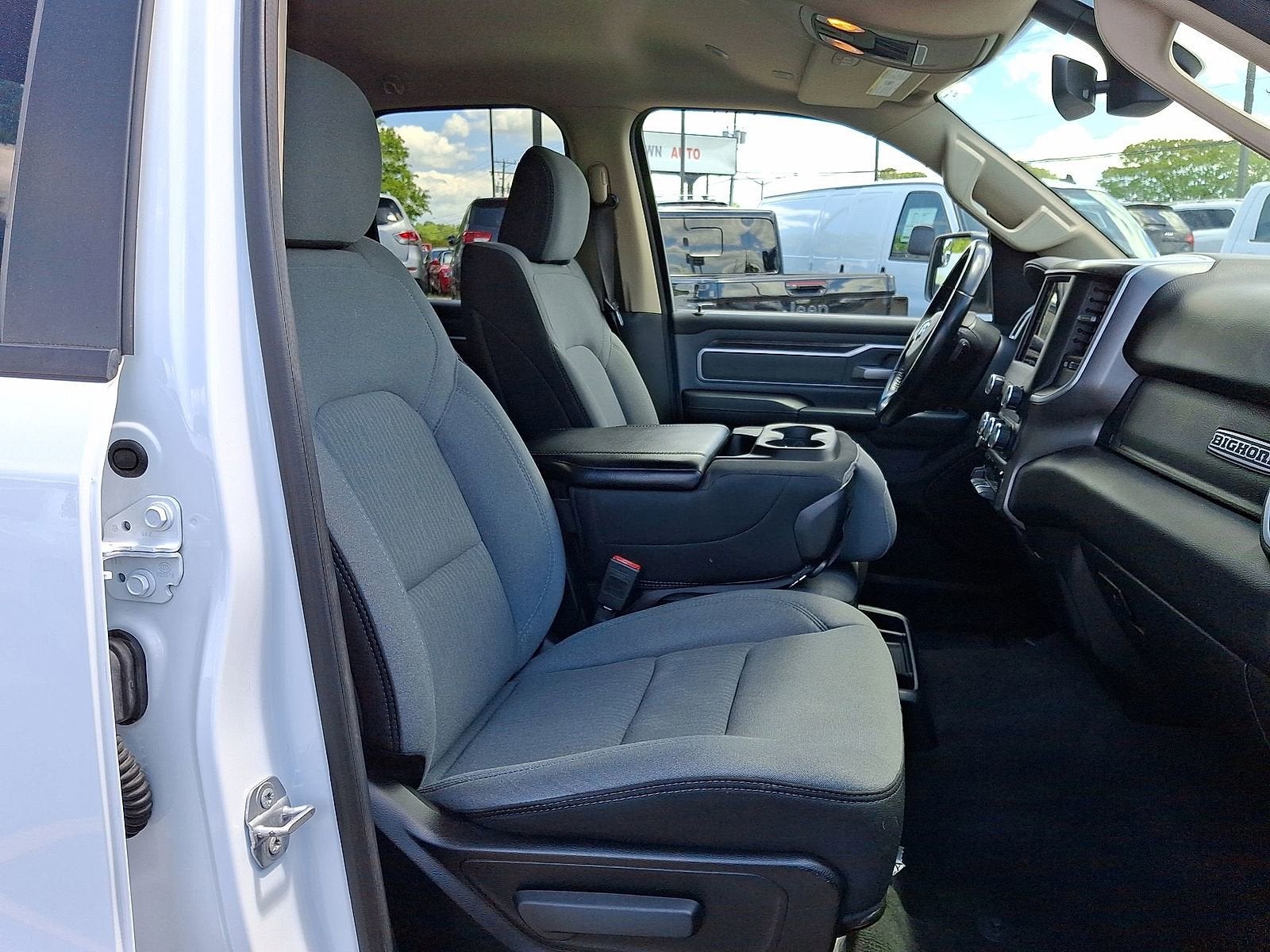 2020 RAM 1500 Big Horn Quad Cab 4x2 6'4" Box
