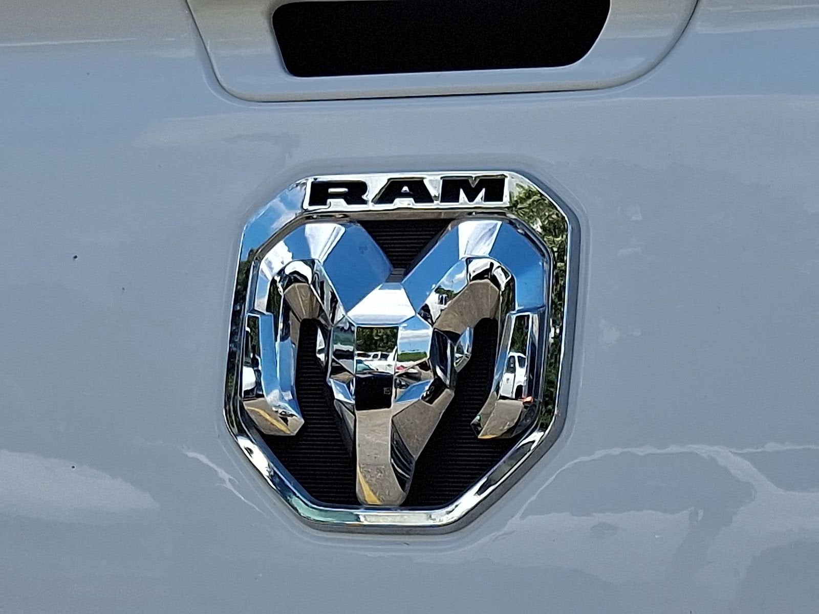 2020 RAM 1500 Big Horn Quad Cab 4x2 6'4" Box