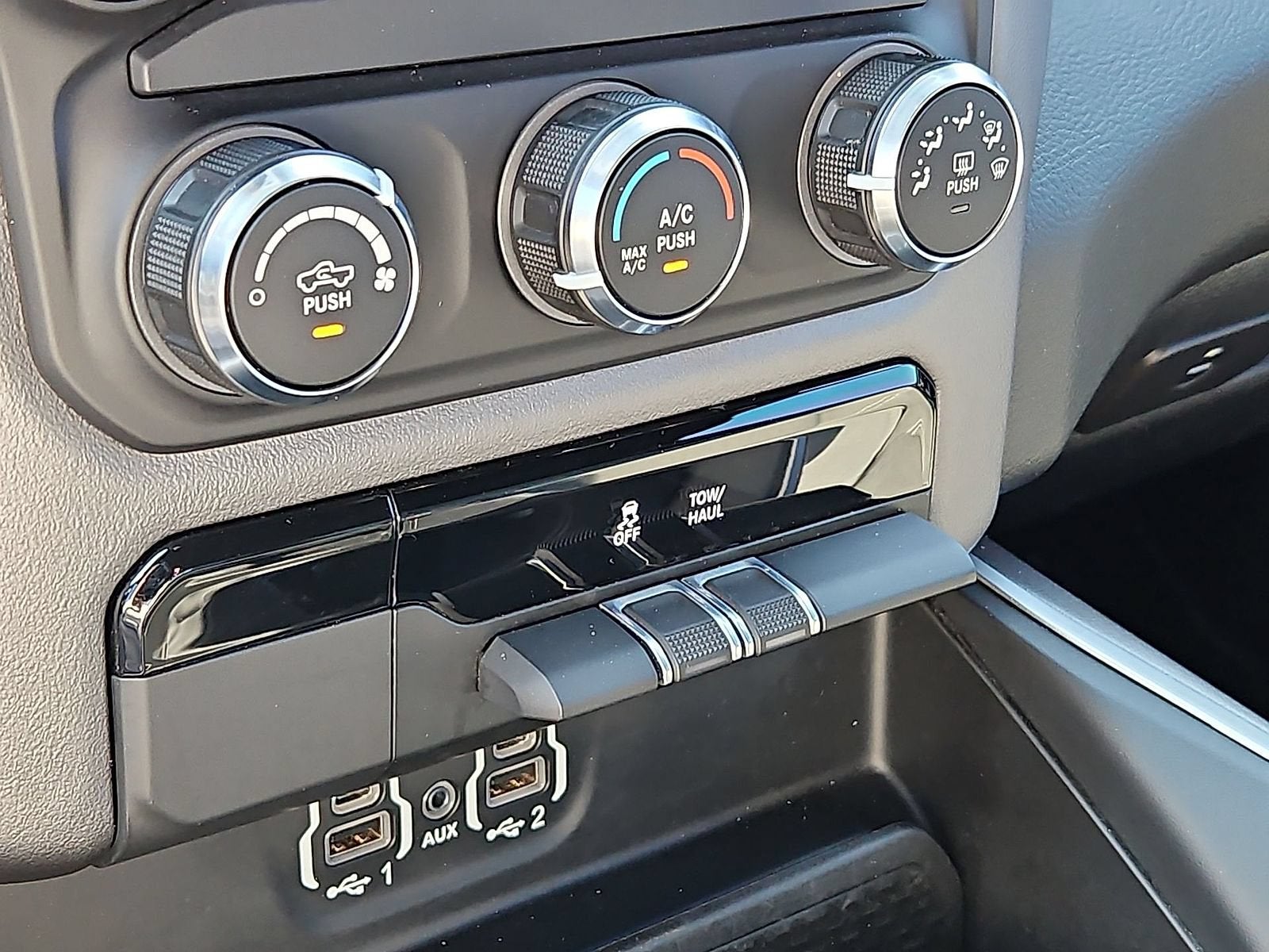 2021 RAM 1500 Big Horn Quad Cab 4x4 6'4" Box