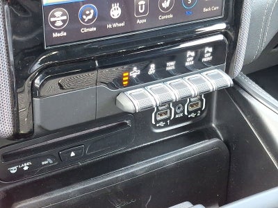 2019 RAM 1500 Limited Crew Cab 4x4 5'7" Box
