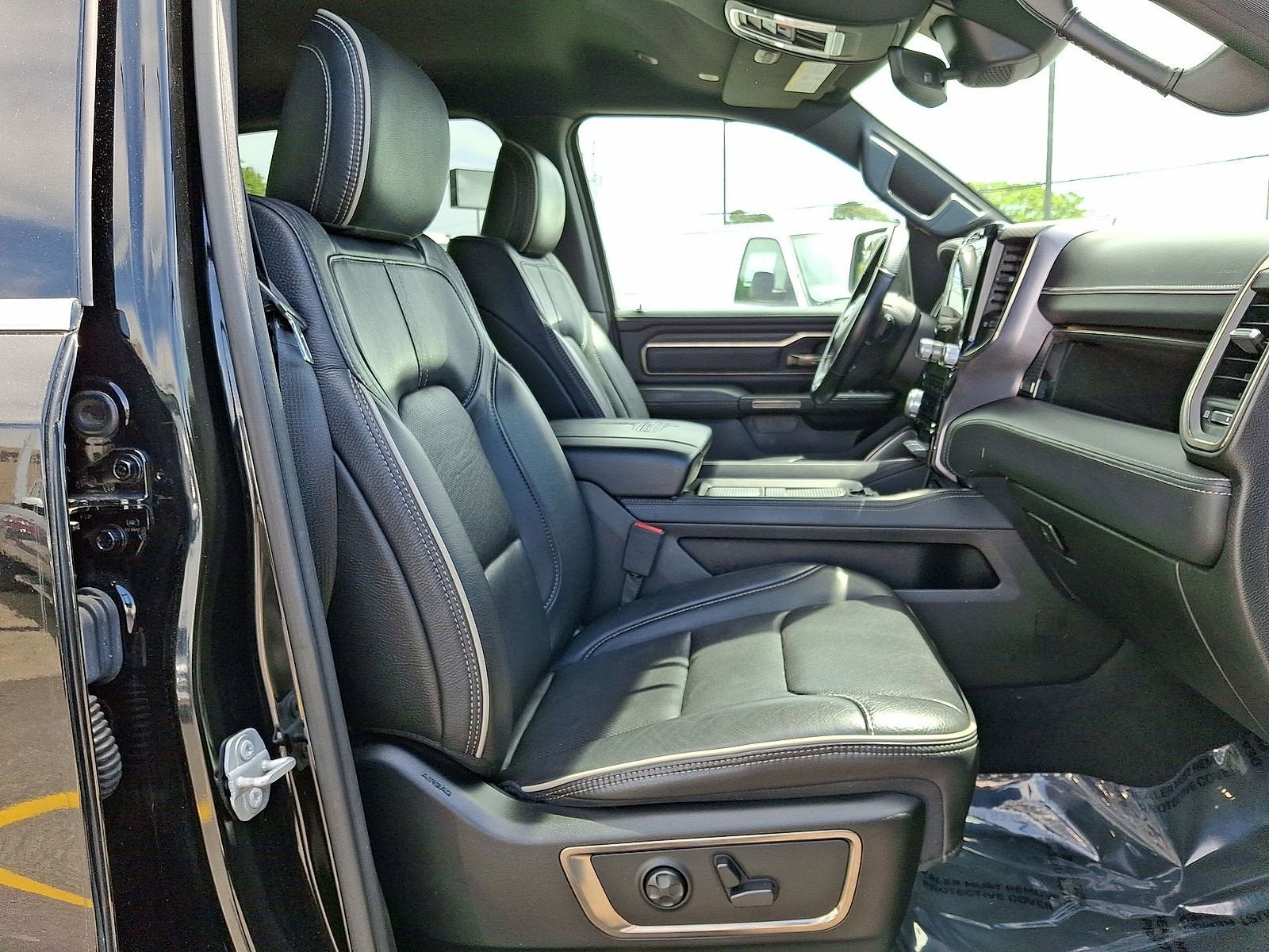 2019 RAM 1500 Limited Crew Cab 4x4 5'7" Box