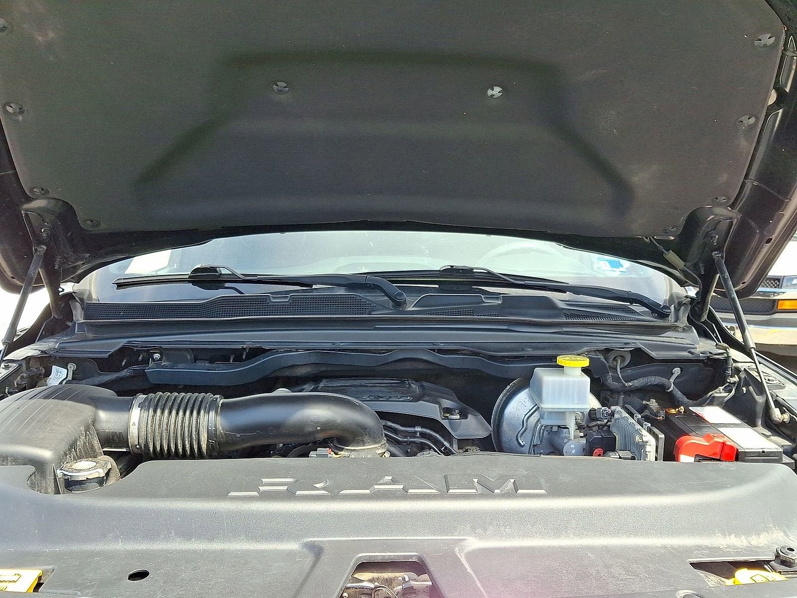 2019 RAM 1500 Limited Crew Cab 4x4 5'7" Box