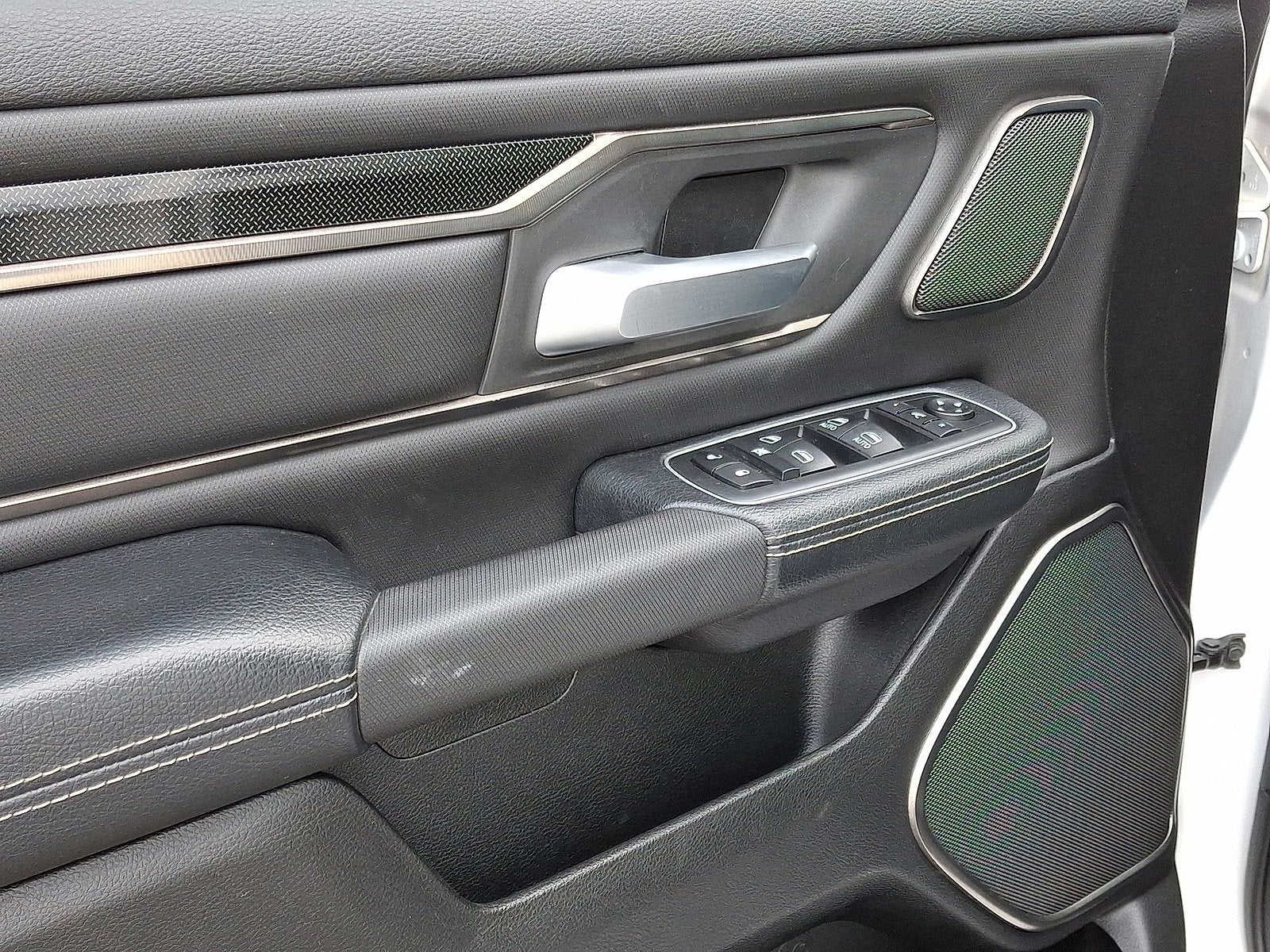 2020 RAM 1500 Rebel Crew Cab 4x4 5'7" Box