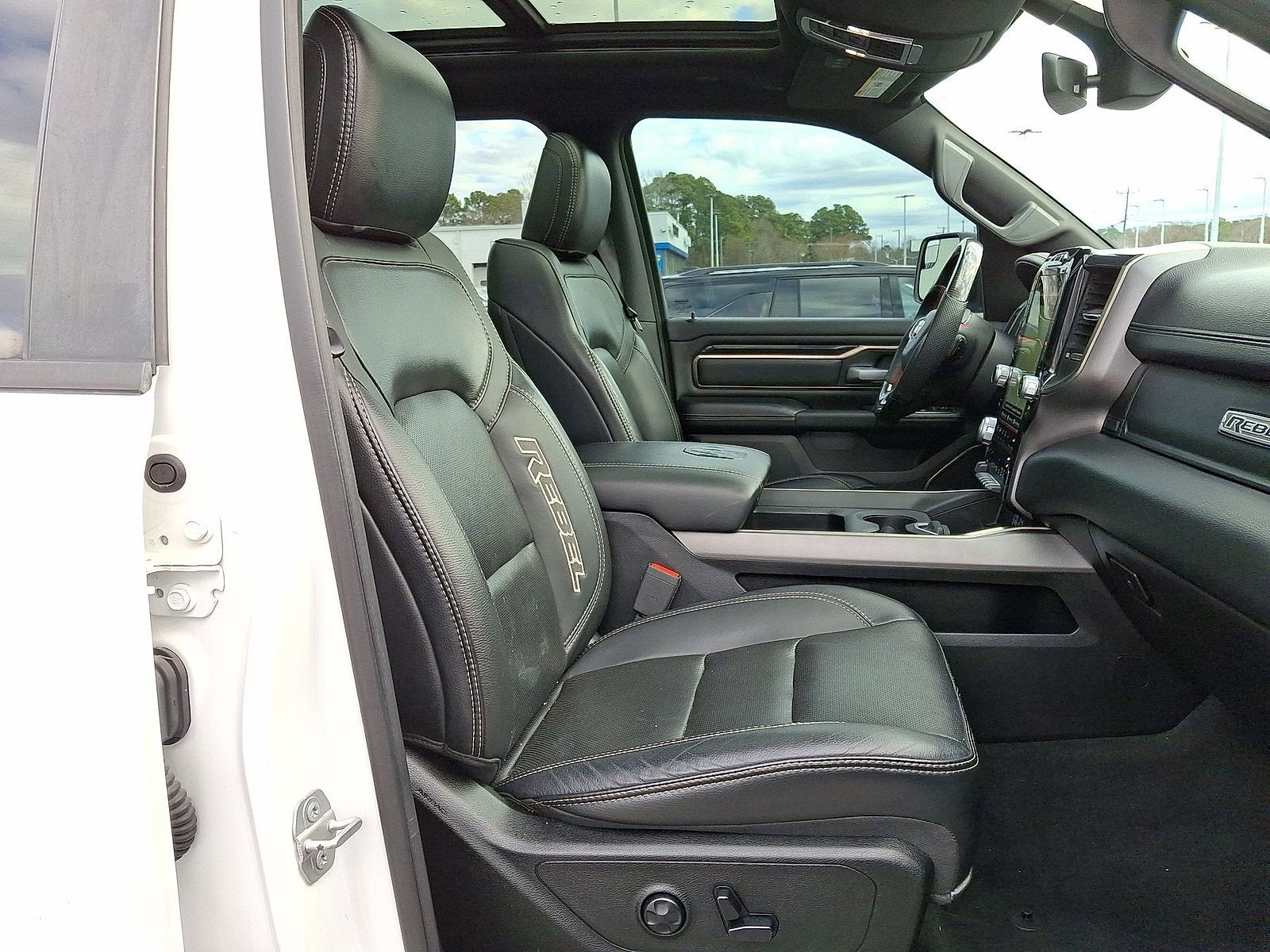 2020 RAM 1500 Rebel Crew Cab 4x4 5'7" Box