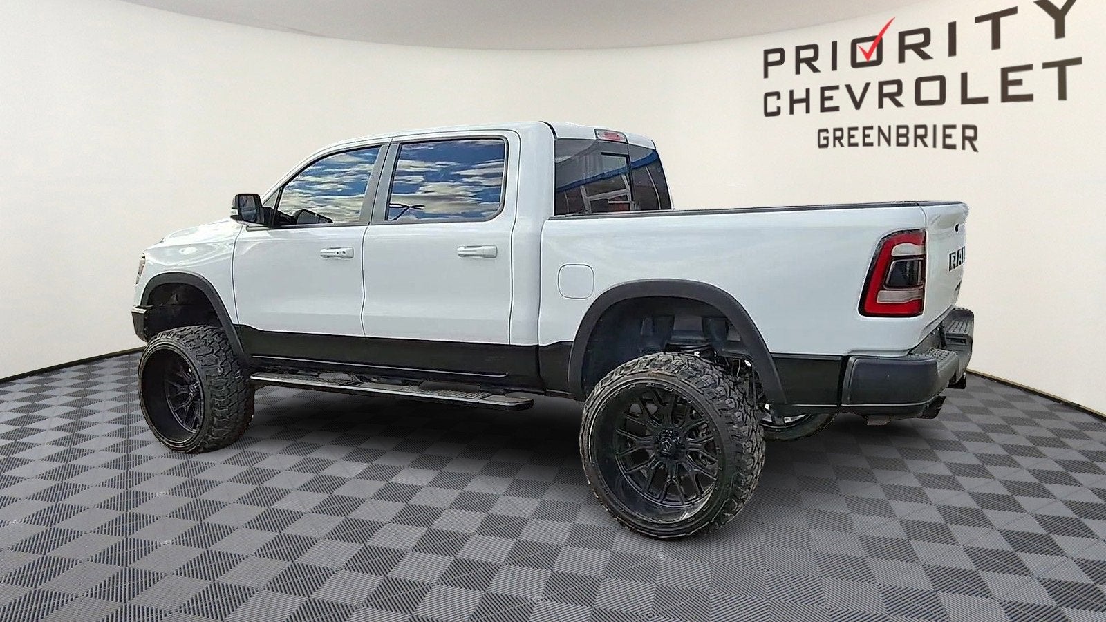 2020 RAM 1500 Rebel Crew Cab 4x4 5'7" Box