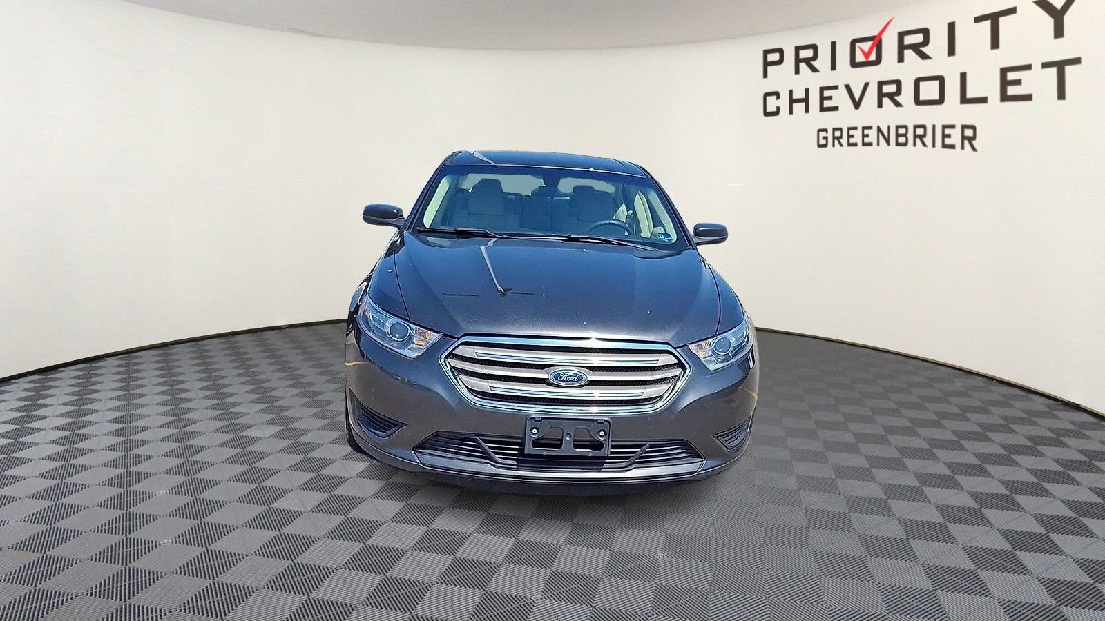 2018 Ford Taurus SE