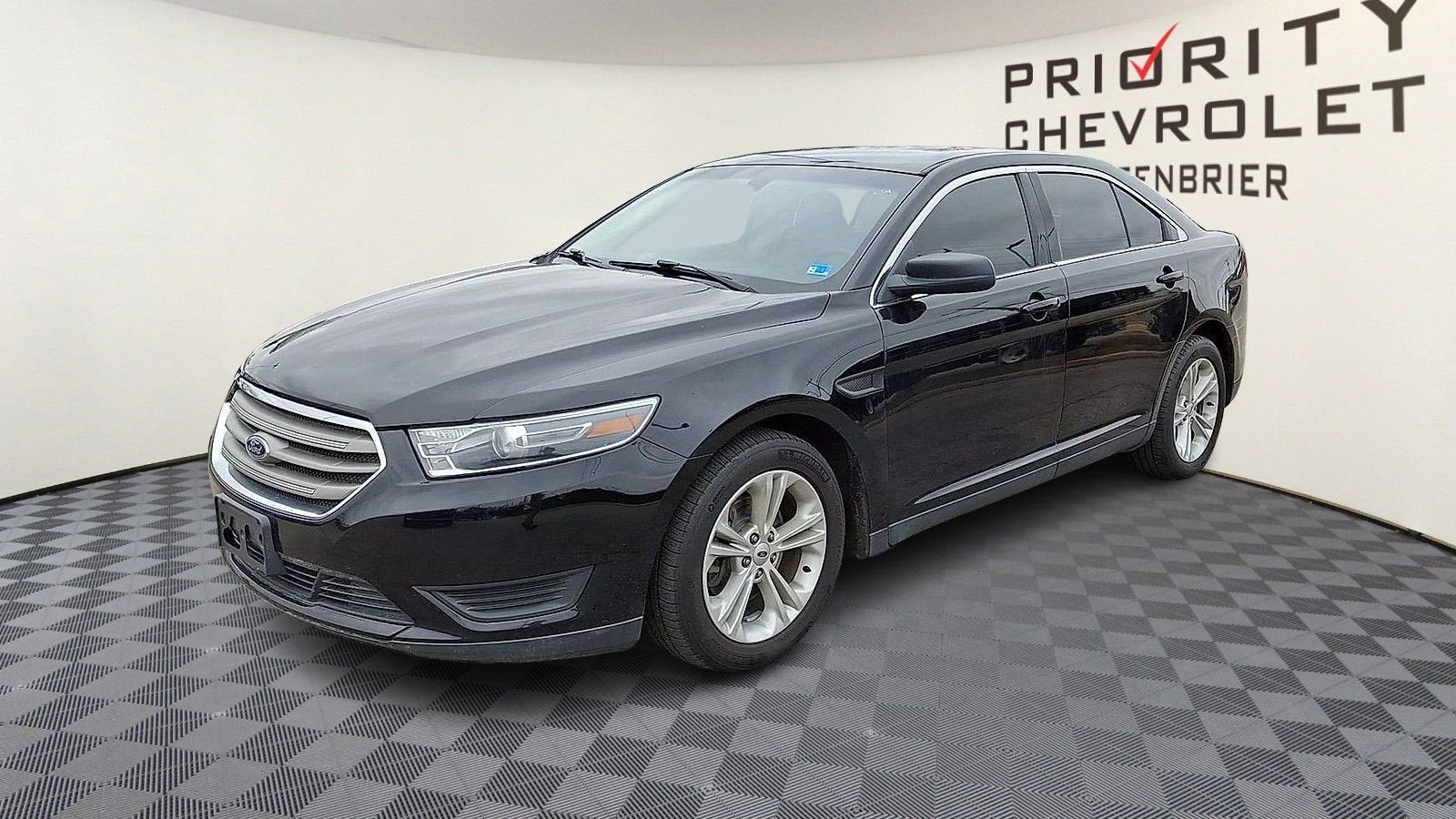 2018 Ford Taurus SE