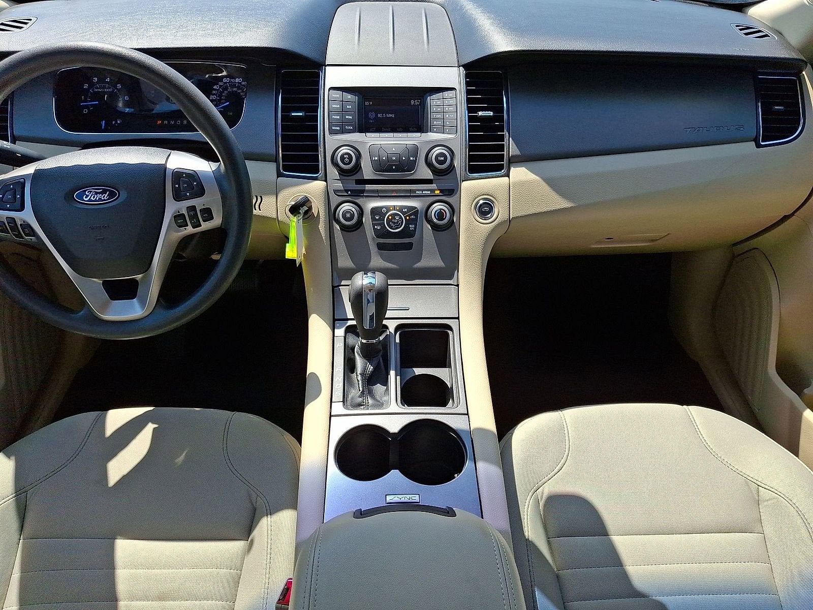 2018 Ford Taurus SE