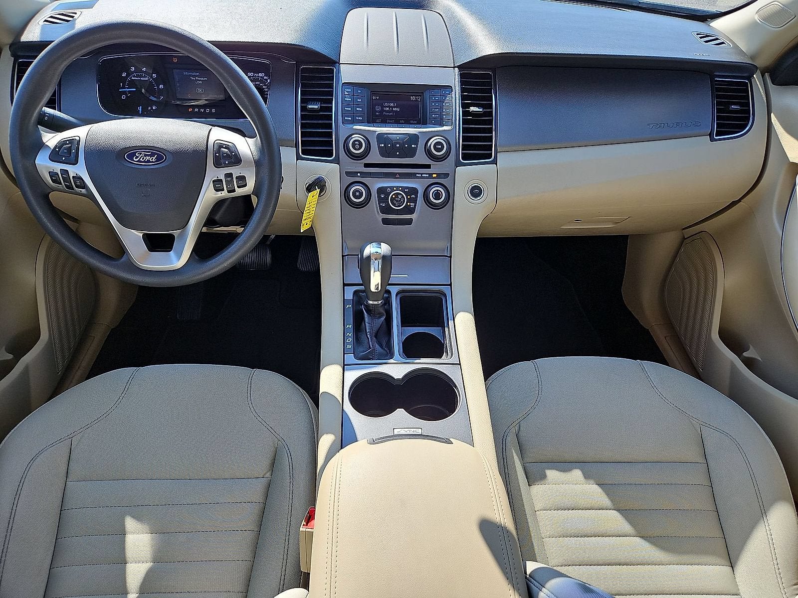 2018 Ford Taurus SE