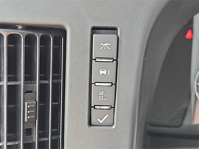 2025 Chevrolet Express Passenger 3500 1LT