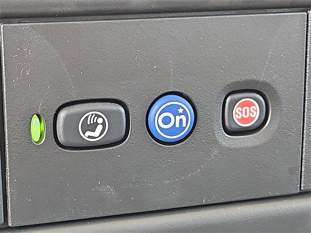 2025 Chevrolet Express Passenger 3500 1LT