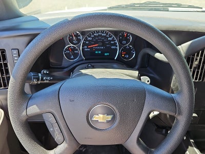 2024 Chevrolet Express Cutaway 3500 1WT