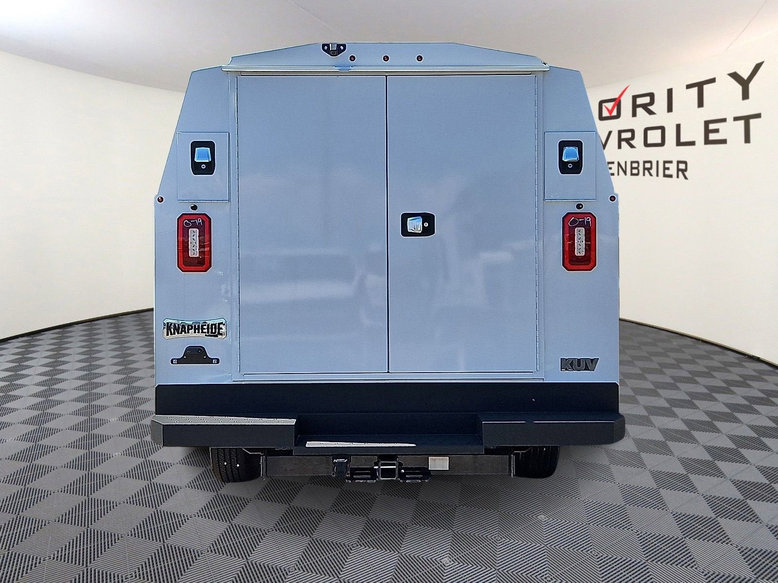 2024 Chevrolet Express Cutaway 3500 1WT