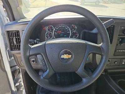 2024 Chevrolet Express Cutaway 3500 1WT