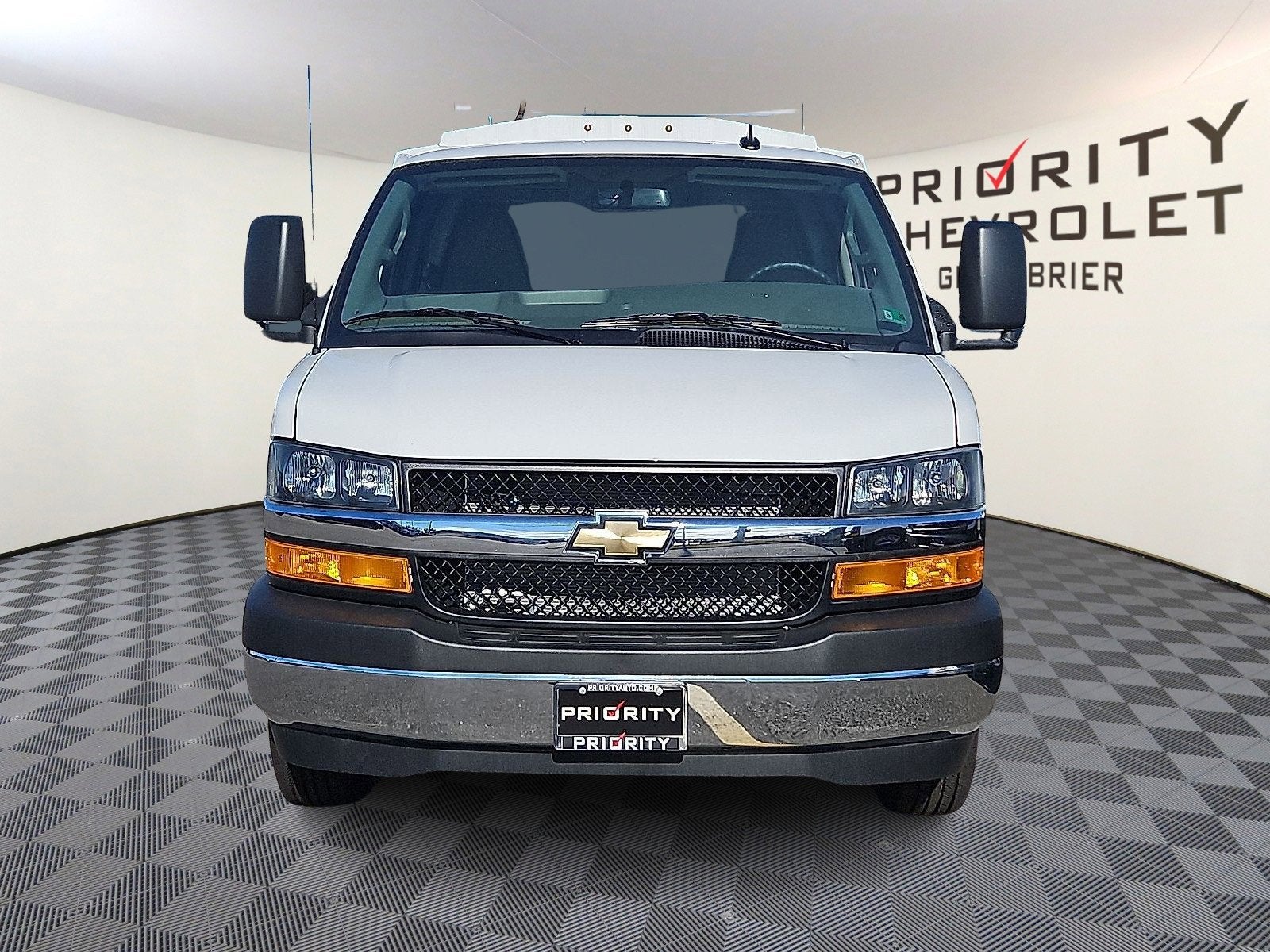 2024 Chevrolet Express Cutaway 3500 1WT