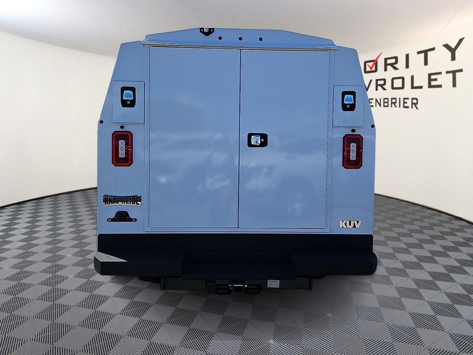 2024 Chevrolet Express Cutaway 3500 1WT