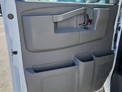 2024 Chevrolet Express Cutaway 3500 1WT
