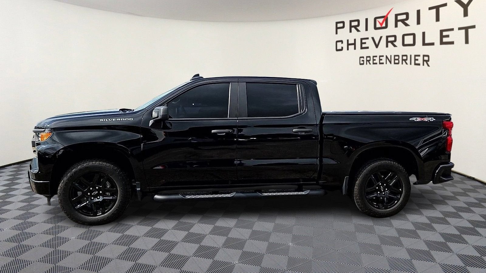 2023 Chevrolet Silverado 1500 Custom