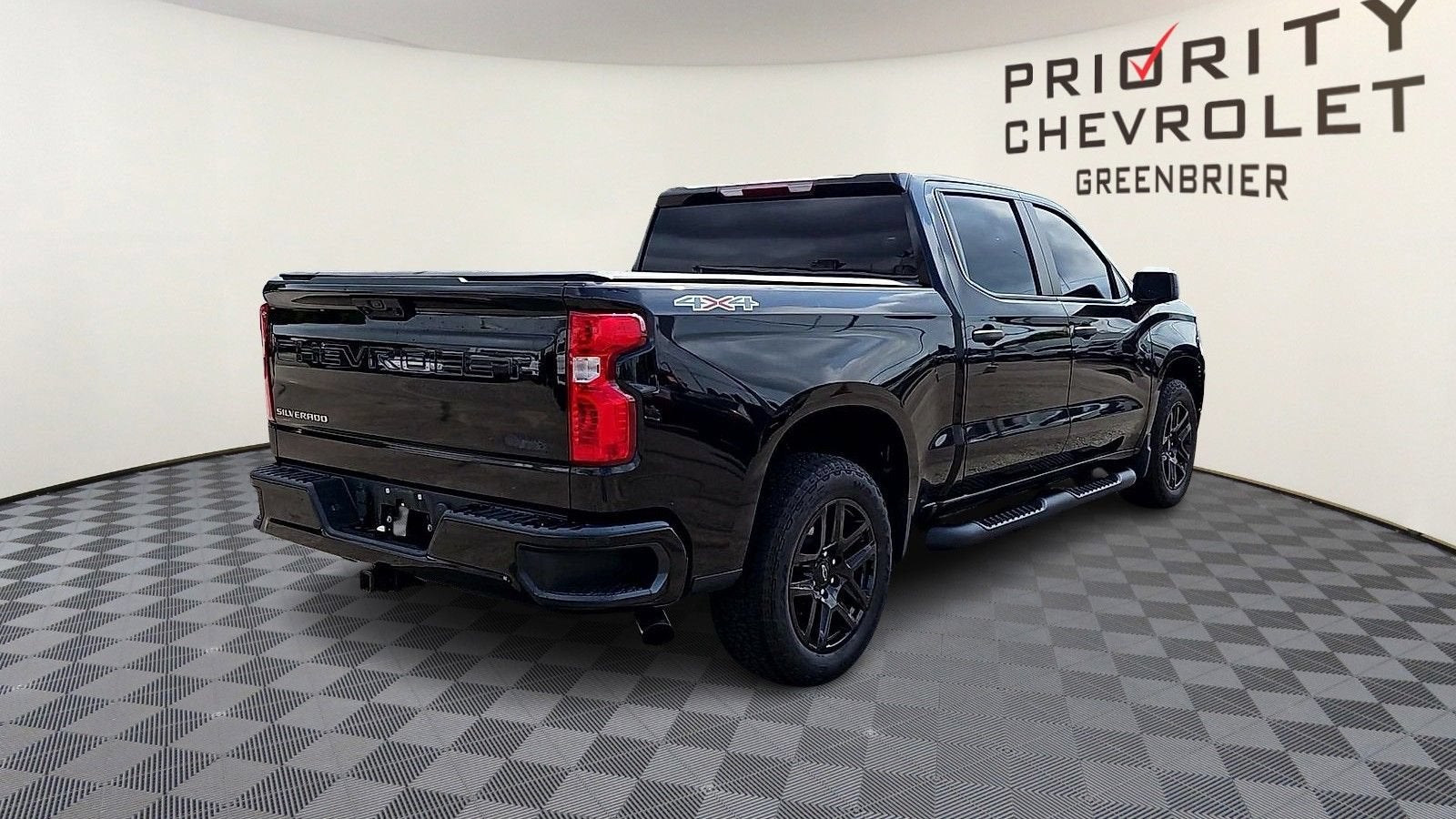 2023 Chevrolet Silverado 1500 Custom