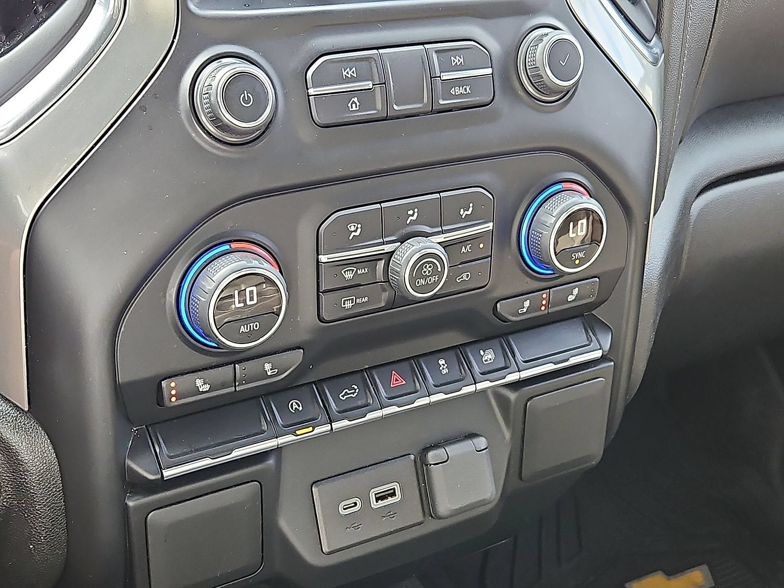 2022 Chevrolet Silverado 1500 LTD LT (2FL)