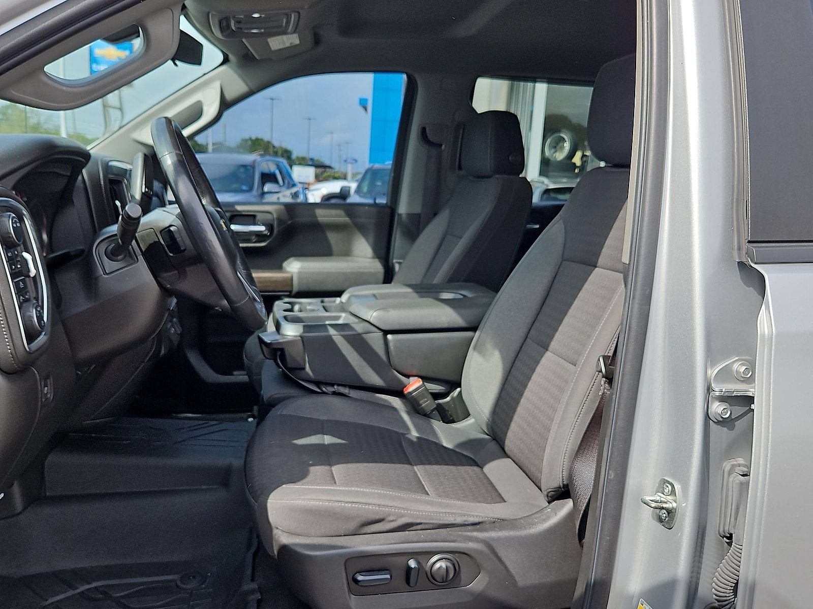 2022 Chevrolet Silverado 1500 LTD LT (2FL)