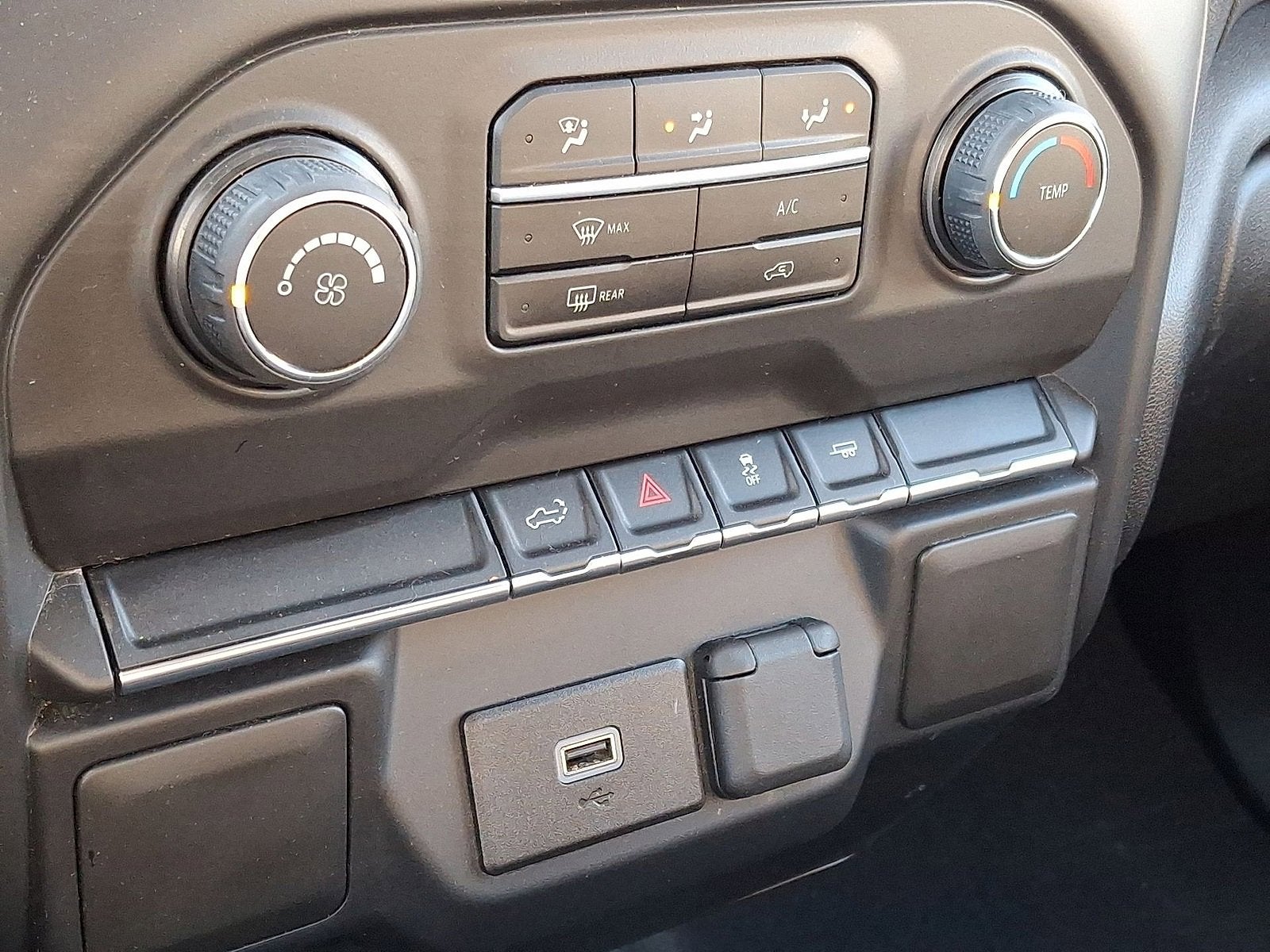 2020 Chevrolet Silverado 1500 Custom