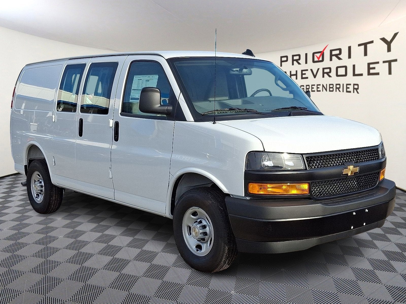 2025 Chevrolet Express Cargo 2500 WT