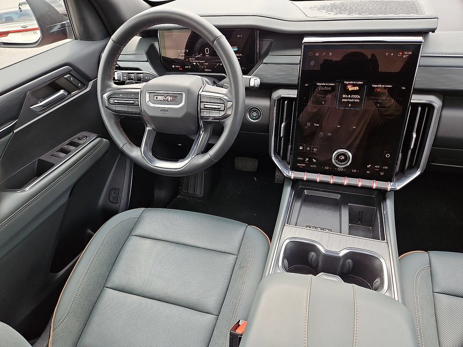 2024 GMC Acadia AT4