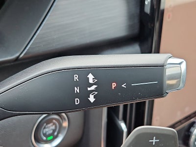 2024 GMC Acadia AT4