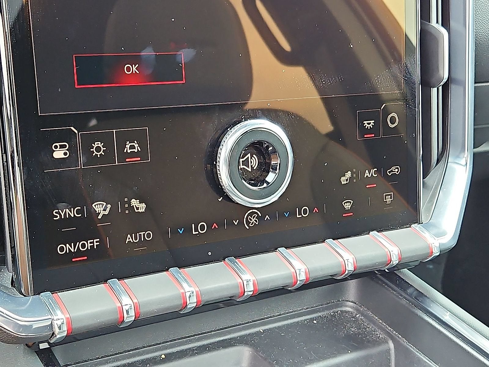 2024 GMC Acadia AT4