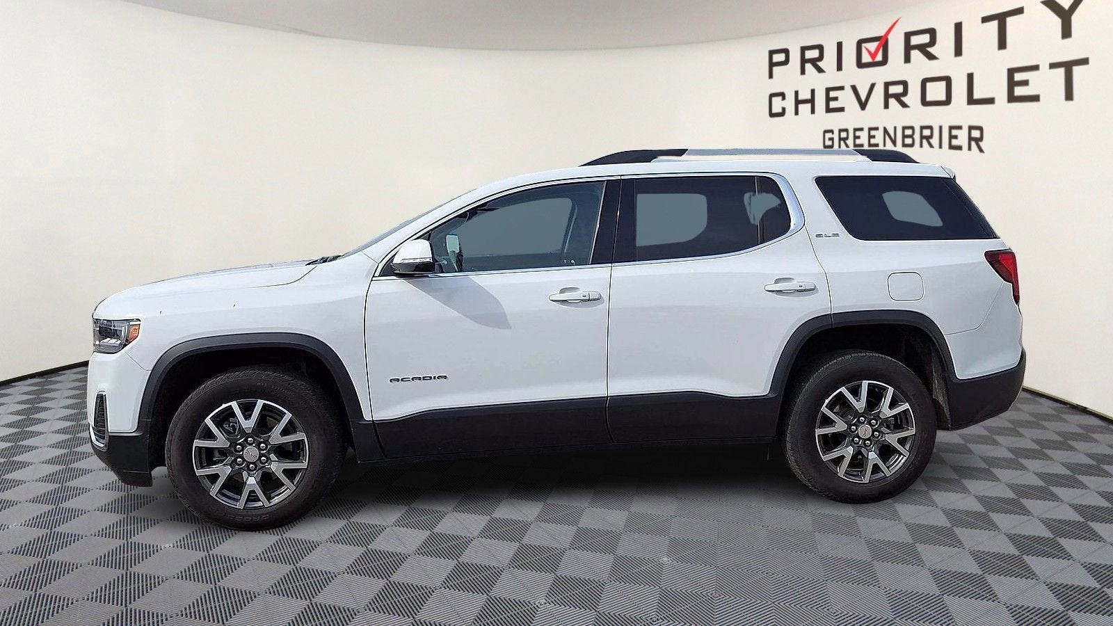 2023 GMC Acadia SLE