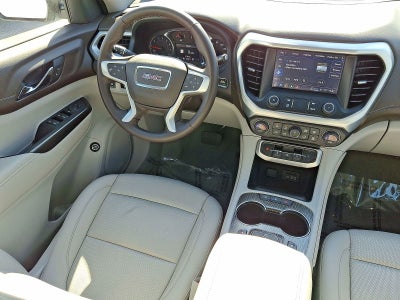 2023 GMC Acadia SLT