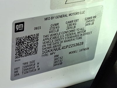 2023 GMC Acadia SLT