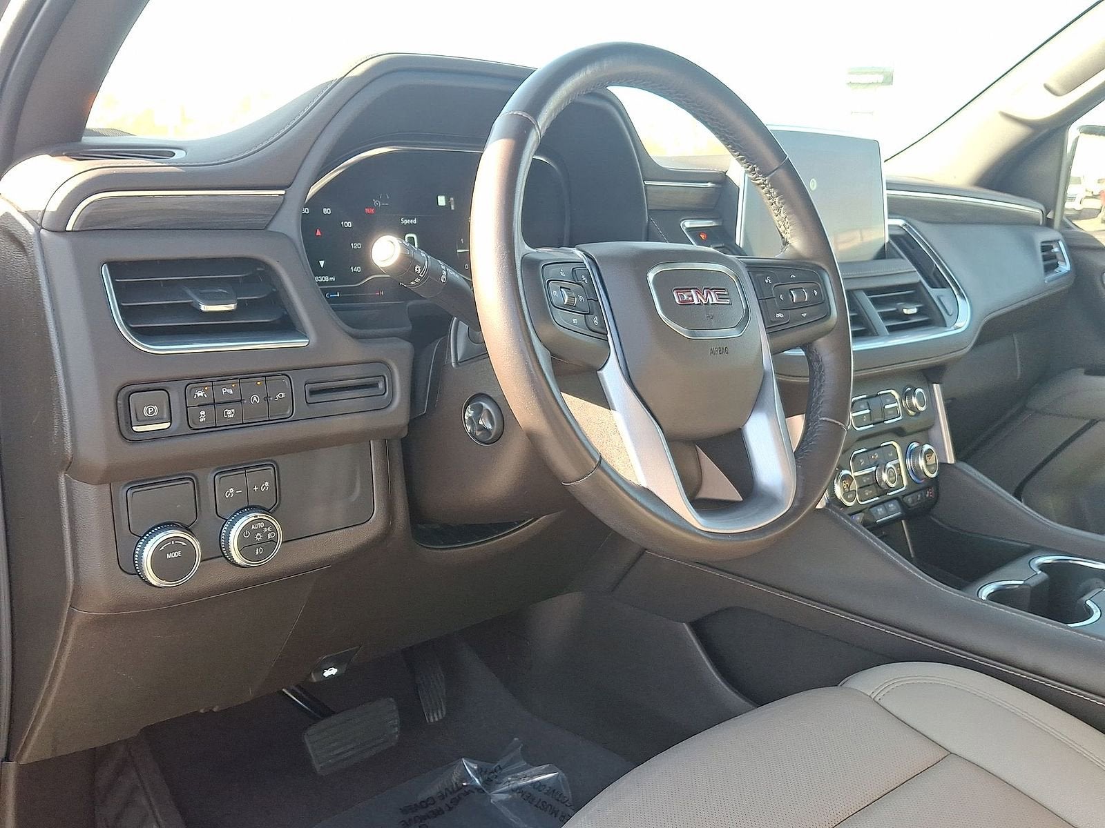 2022 GMC Yukon XL SLT