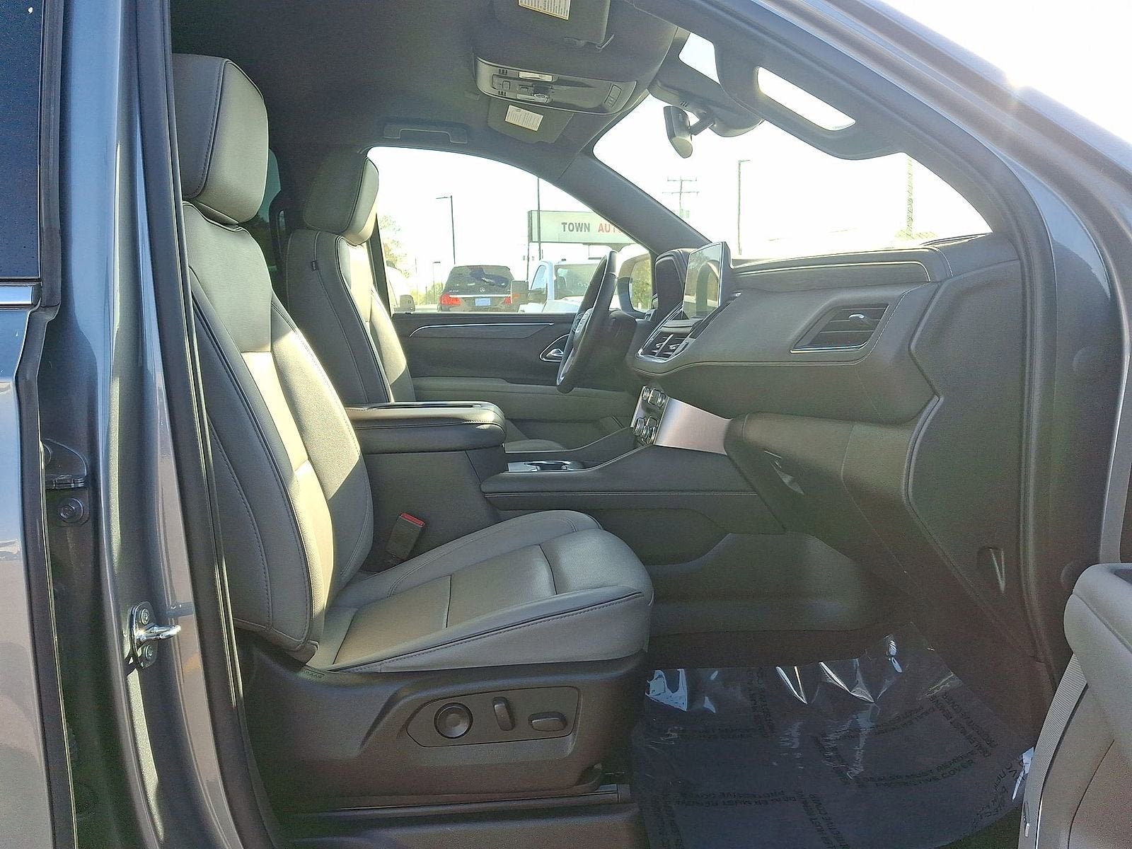 2022 GMC Yukon XL SLT