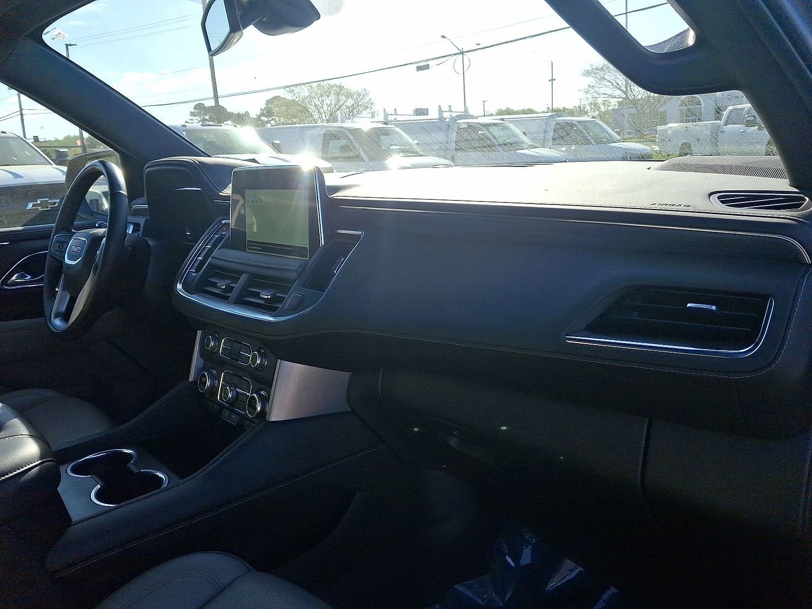 2022 GMC Yukon XL SLT