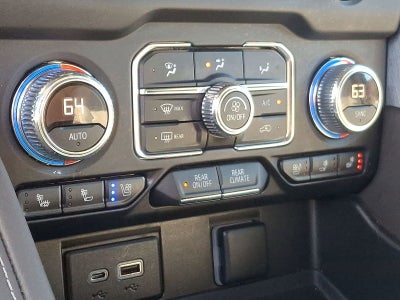 2022 GMC Yukon XL SLT