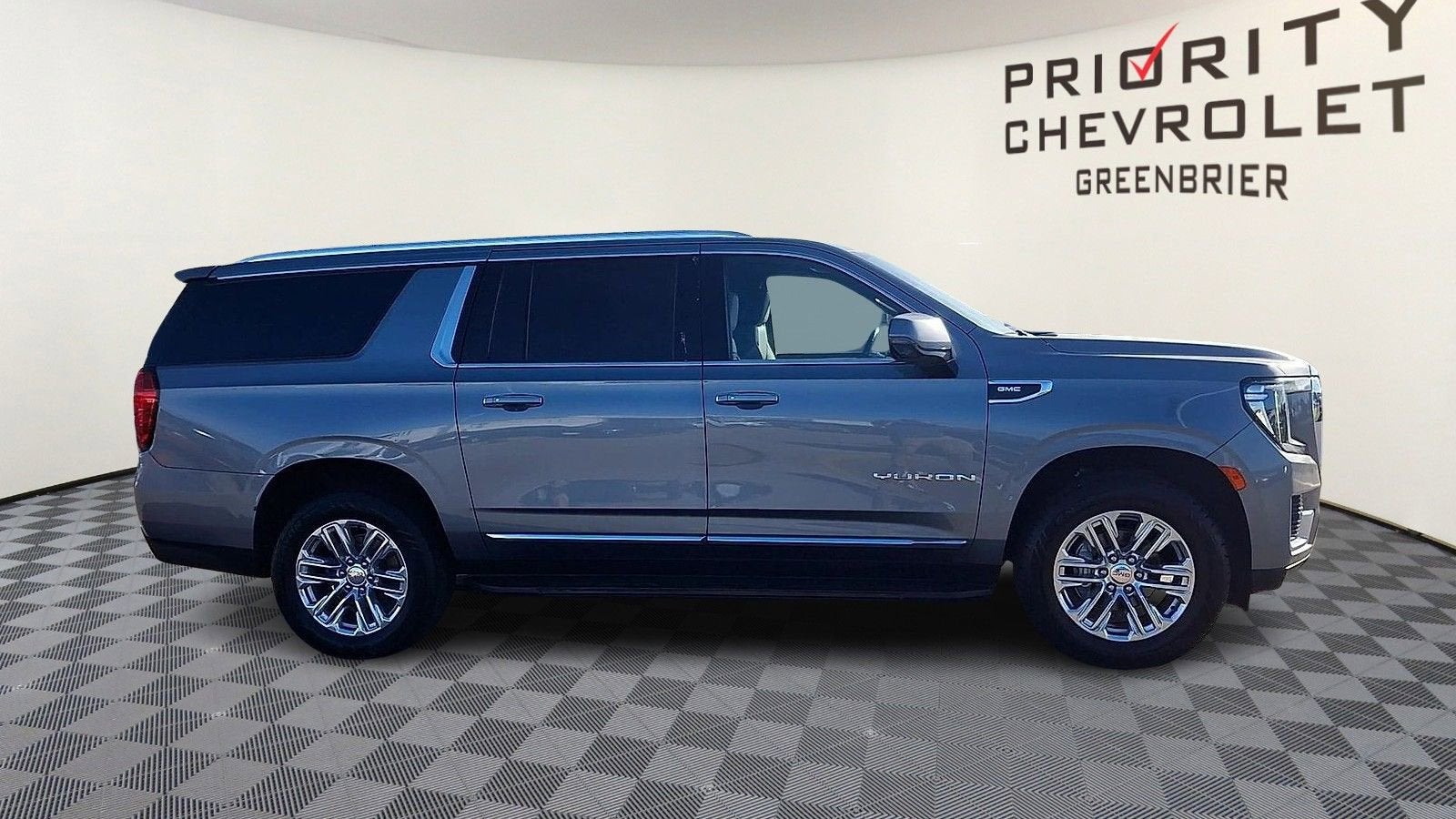 2022 GMC Yukon XL SLT