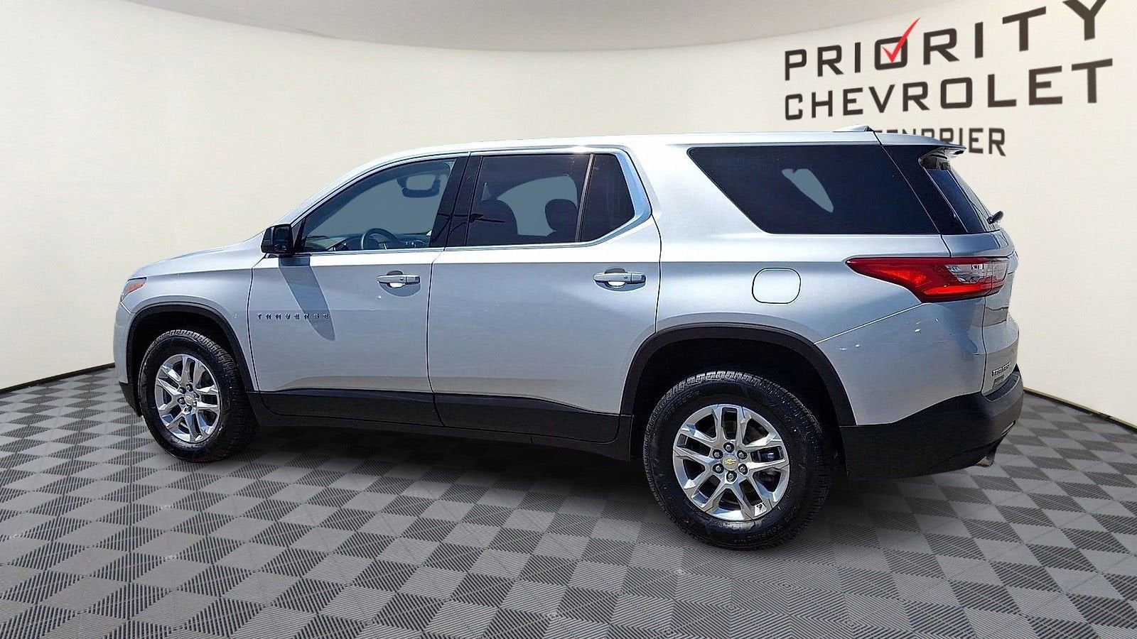 2021 Chevrolet Traverse LS