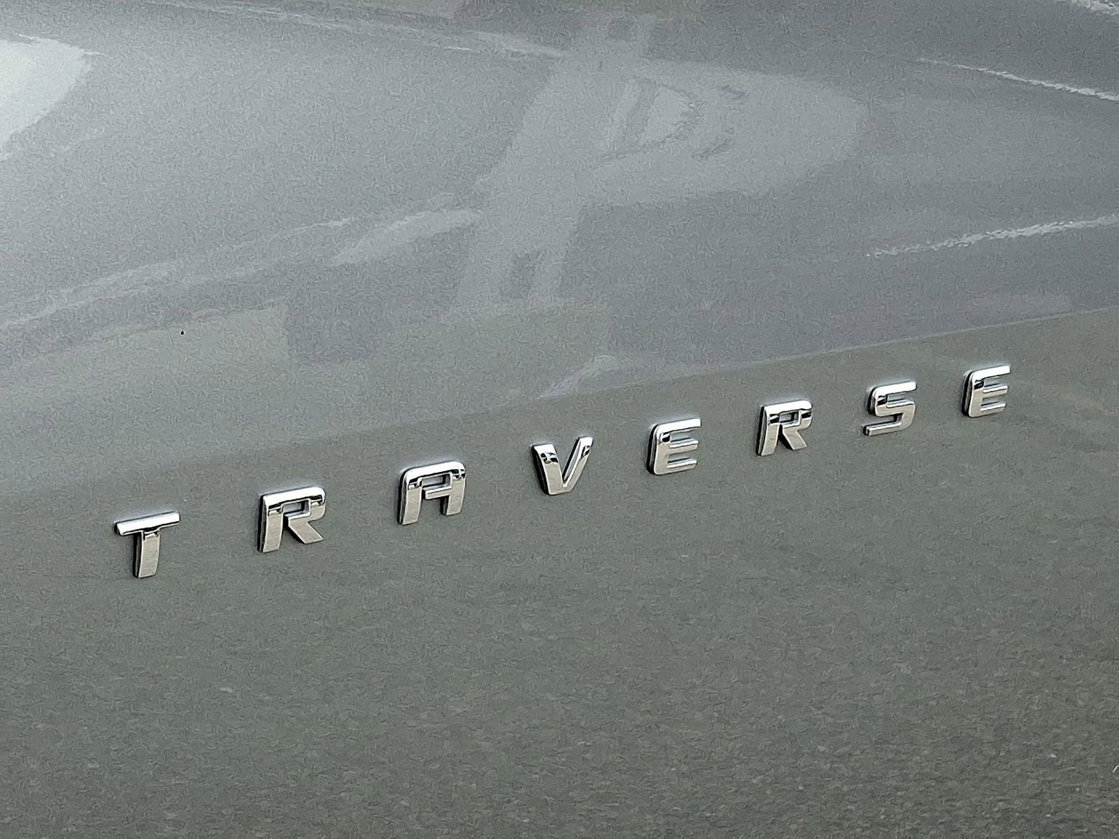 2023 Chevrolet Traverse LS
