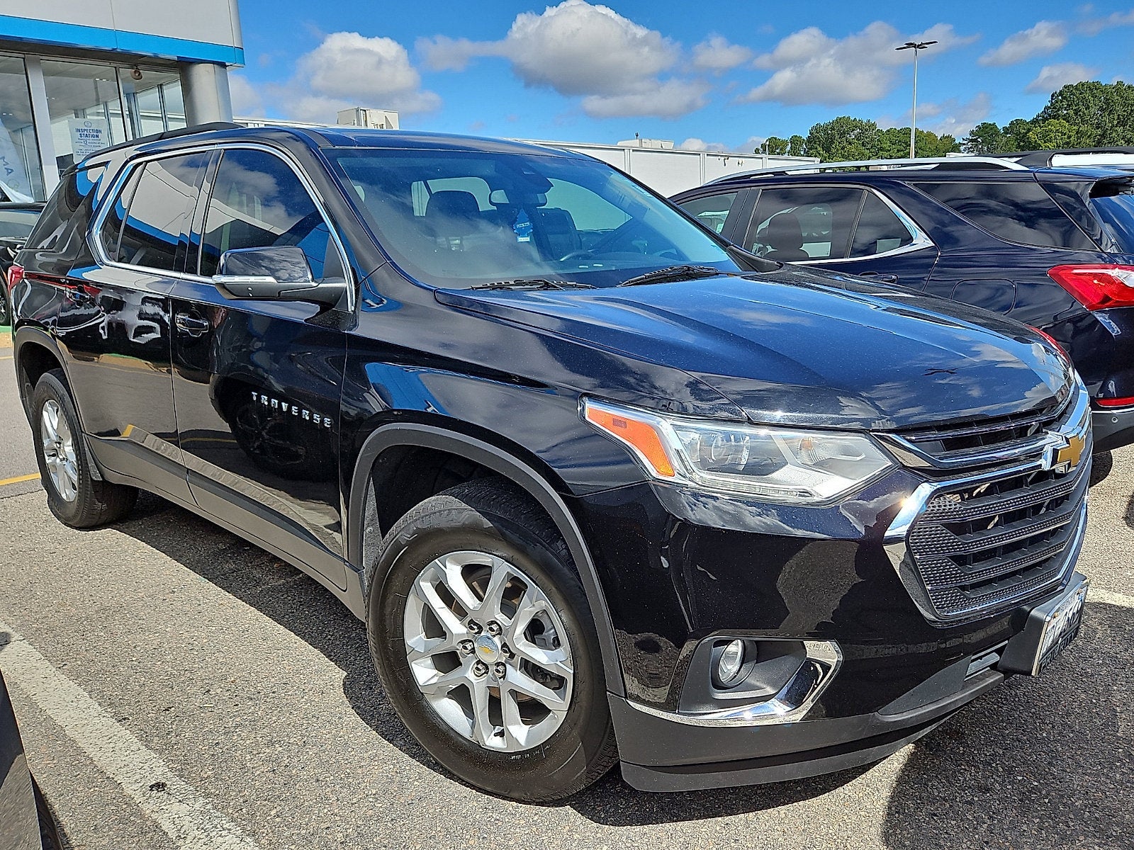2021 Chevrolet Traverse LT Cloth