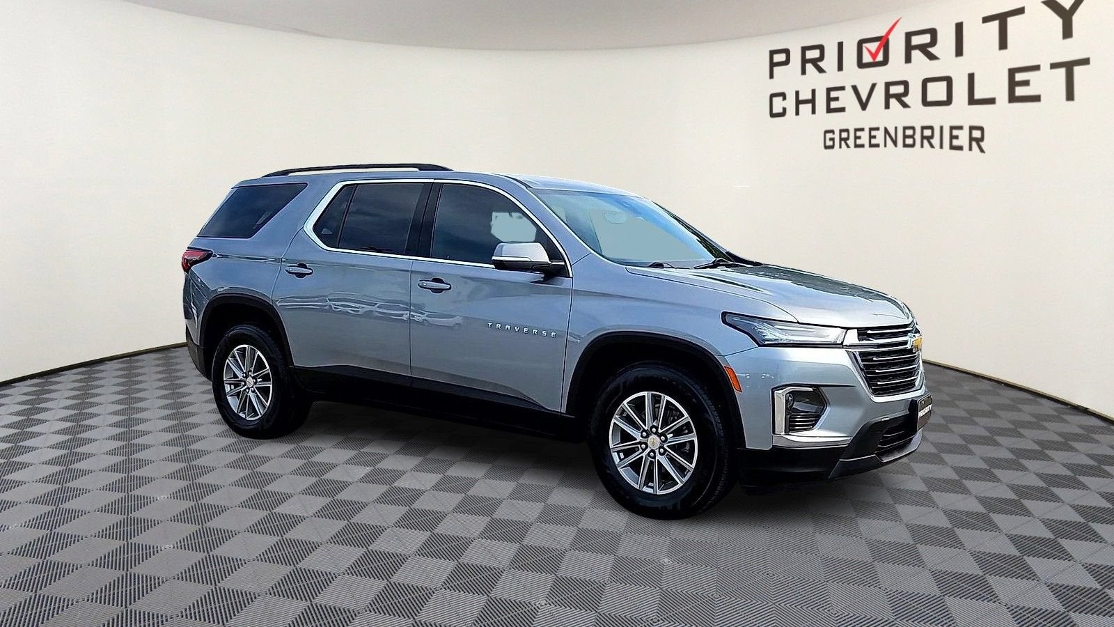 2023 Chevrolet Traverse LT Cloth