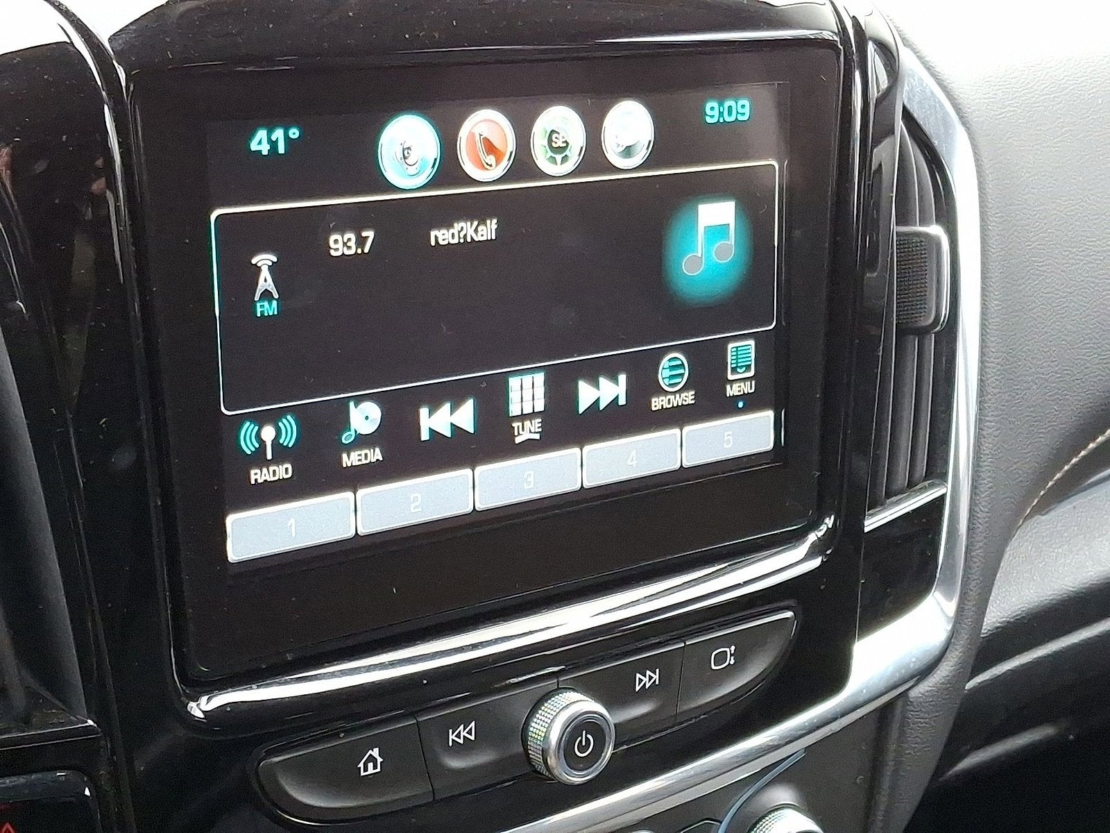 2018 Chevrolet Traverse LT Cloth